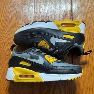Nike Kids Black and Yellow Sneakers